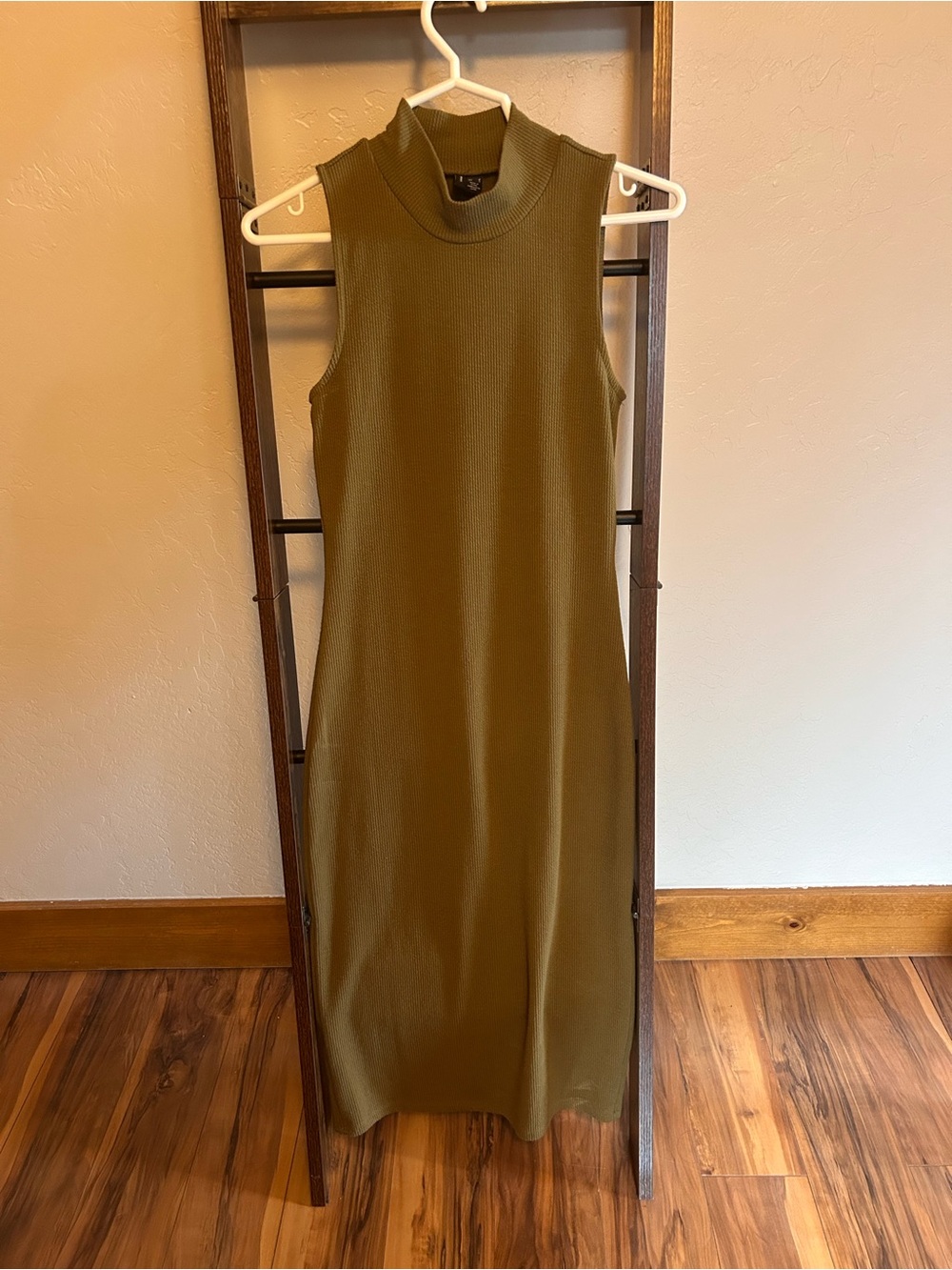 Sleeveless Olive Green Maxi Dress